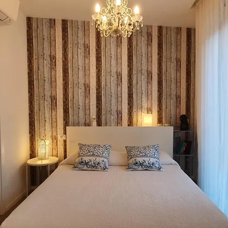 Residenza Azzurra カットーリカ