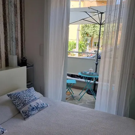 ゲストハウス Residenza Azzurra カットーリカ